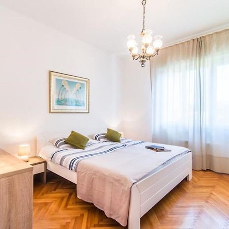 Villa Amalija - Apartment Amy メドゥリン エクステリア 写真