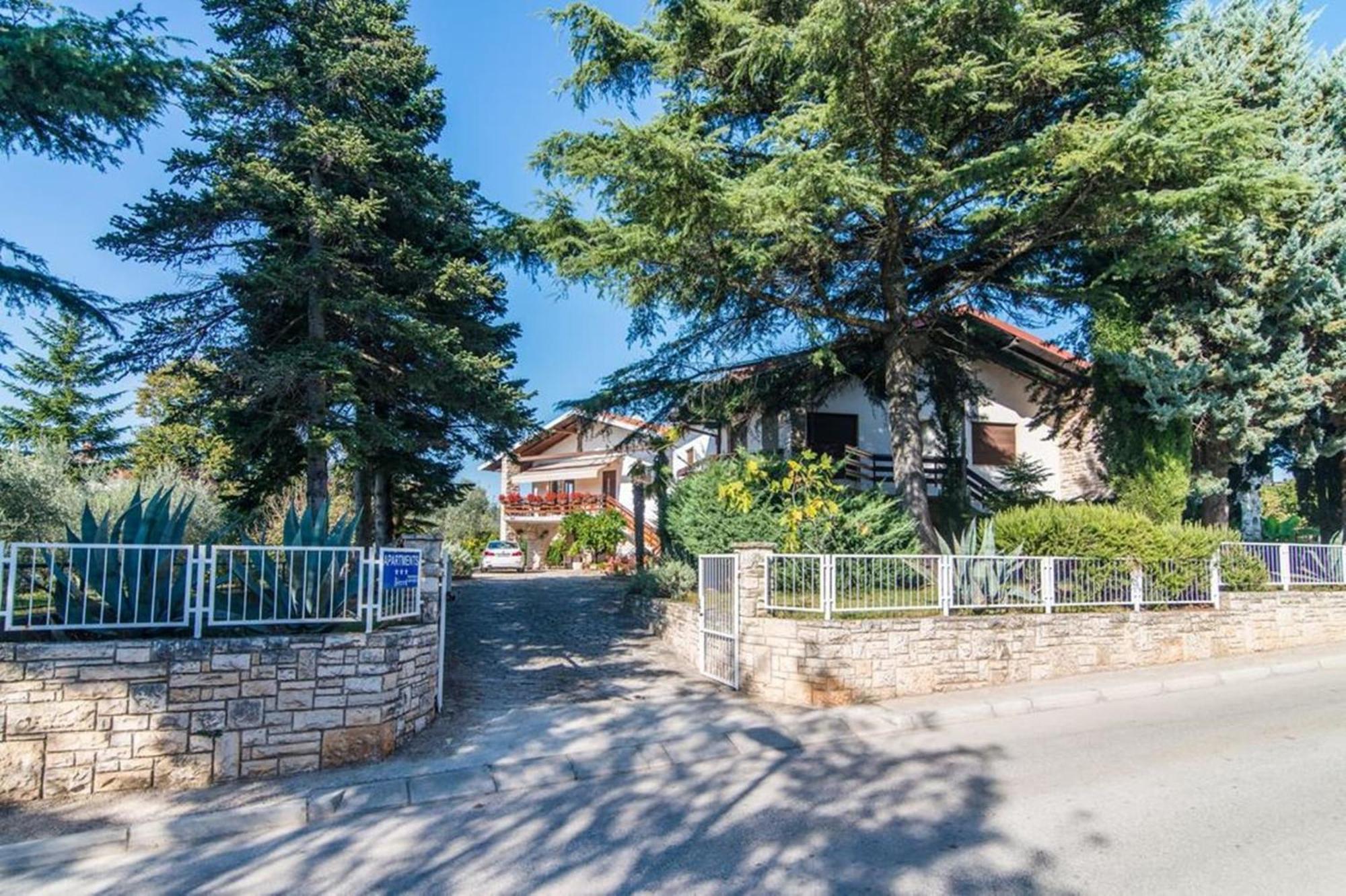 Villa Amalija - Apartment Amy メドゥリン エクステリア 写真